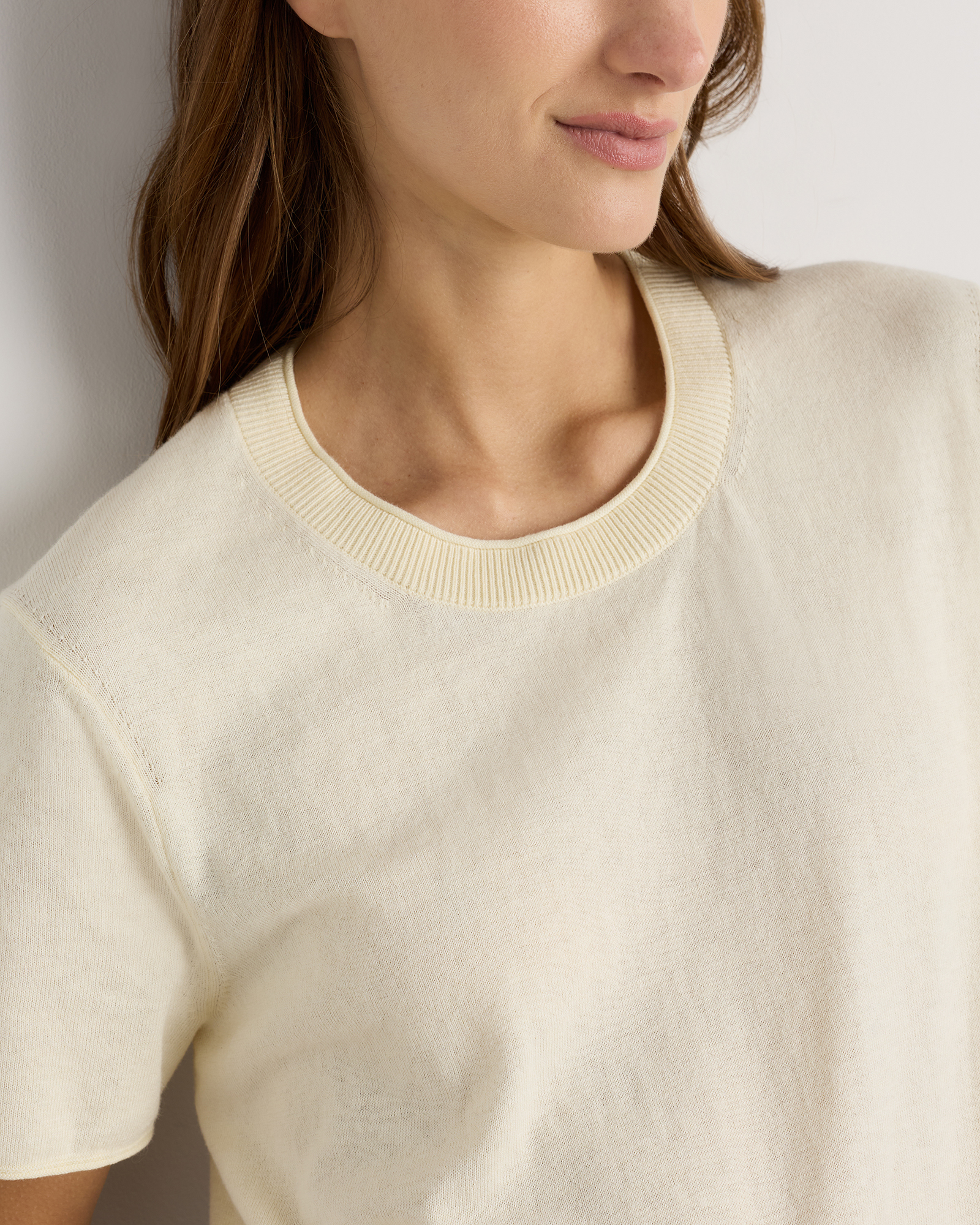 Pull T-shirt Fille New Look 9 Ans - Noir Viscose - Manches Courtes - Encolure Ras-du-cou - Très Bon état