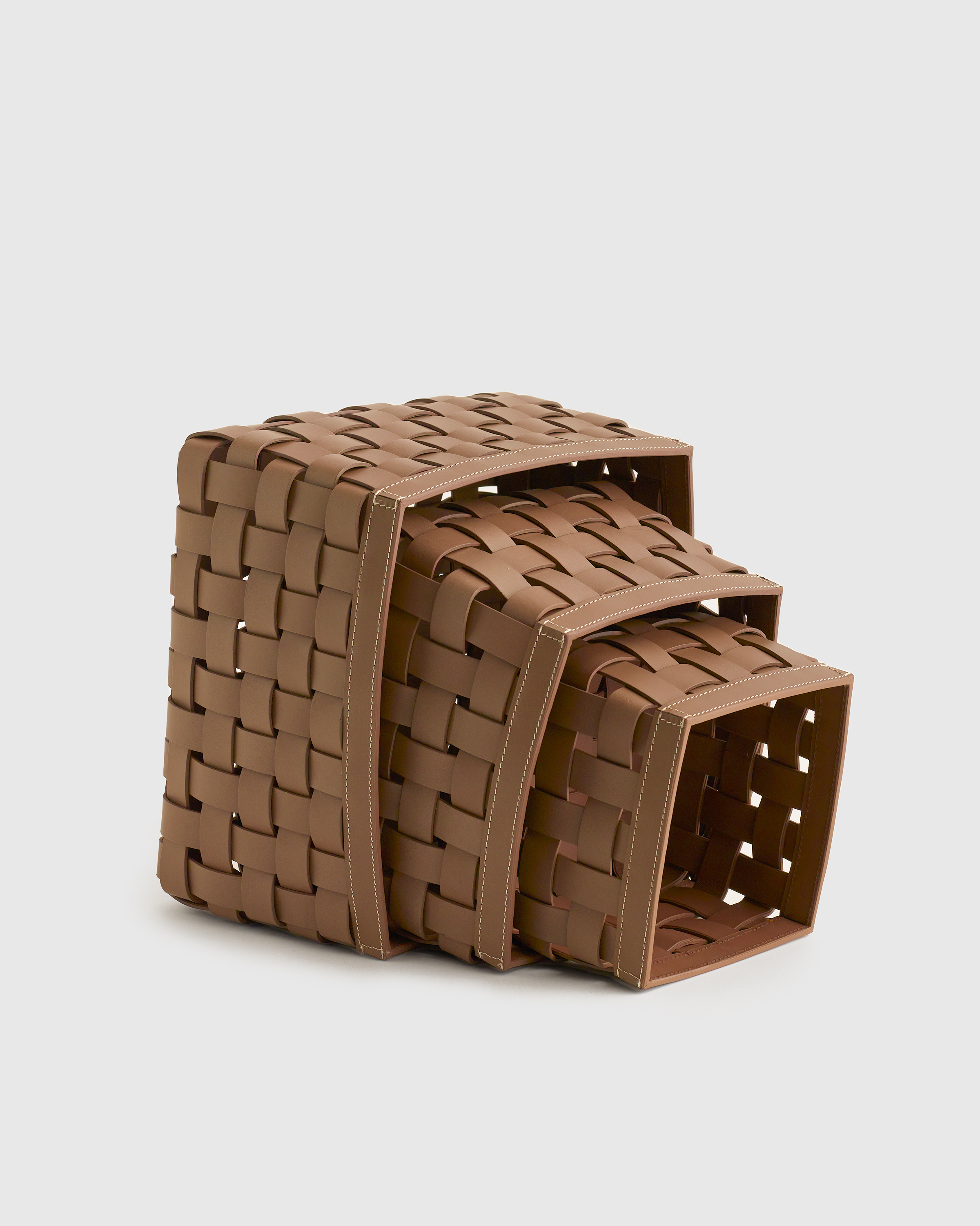 ch!iii : leather basket（shrink leather） Shrink Leather Waist Bag – ch!iii