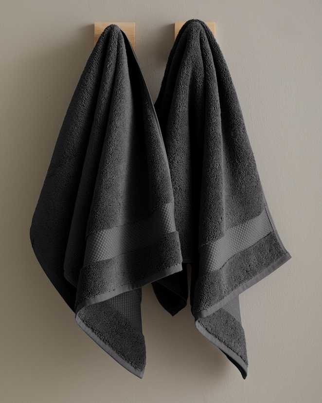 Towels UltraLuxePlush Charcoal HandTowels 2417