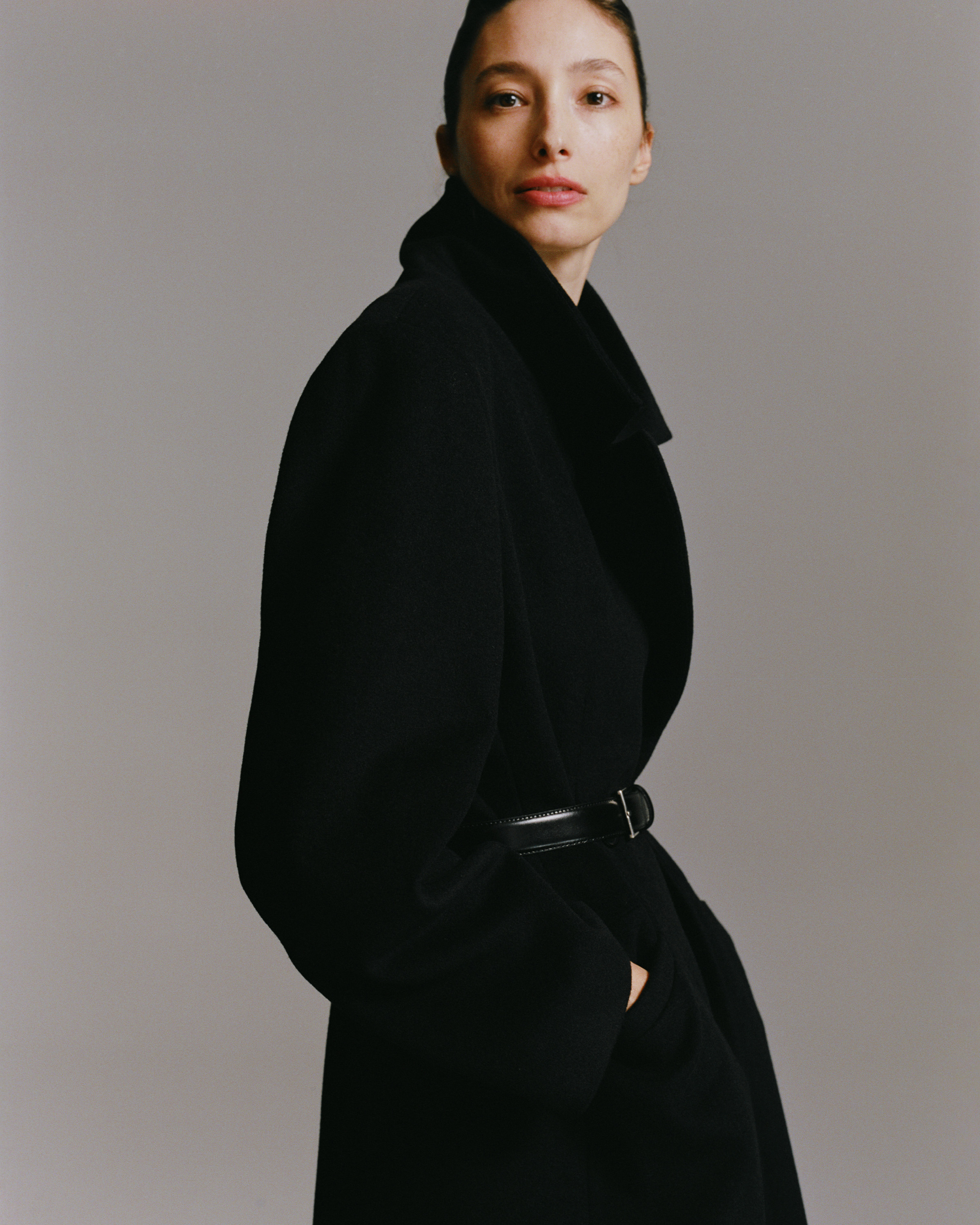 Italian Wool Classic Single-Breasted Coat in Black