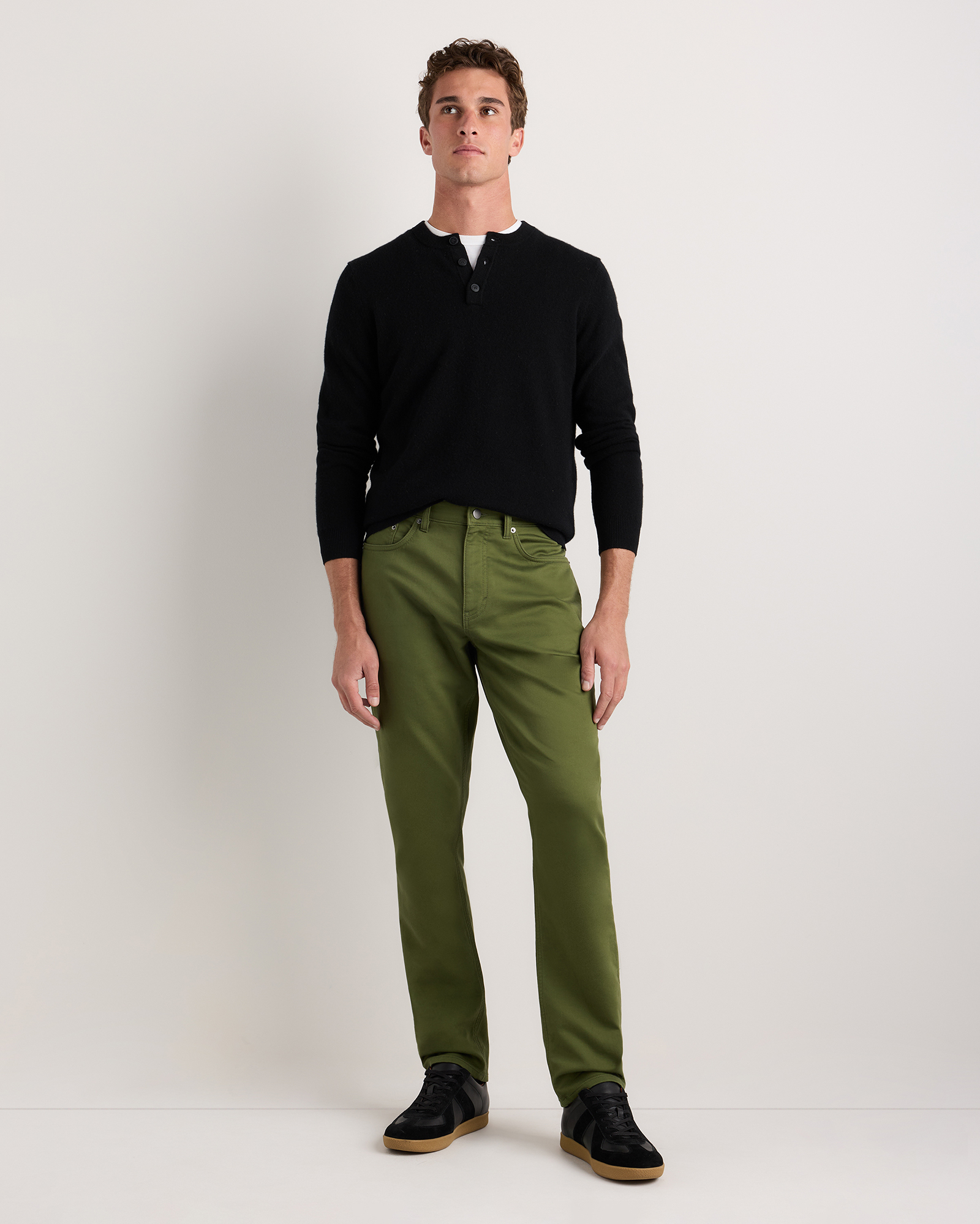 Men's Comfort Stretch Traveler 5-Pocket Pants - Tapered Fit in Chive