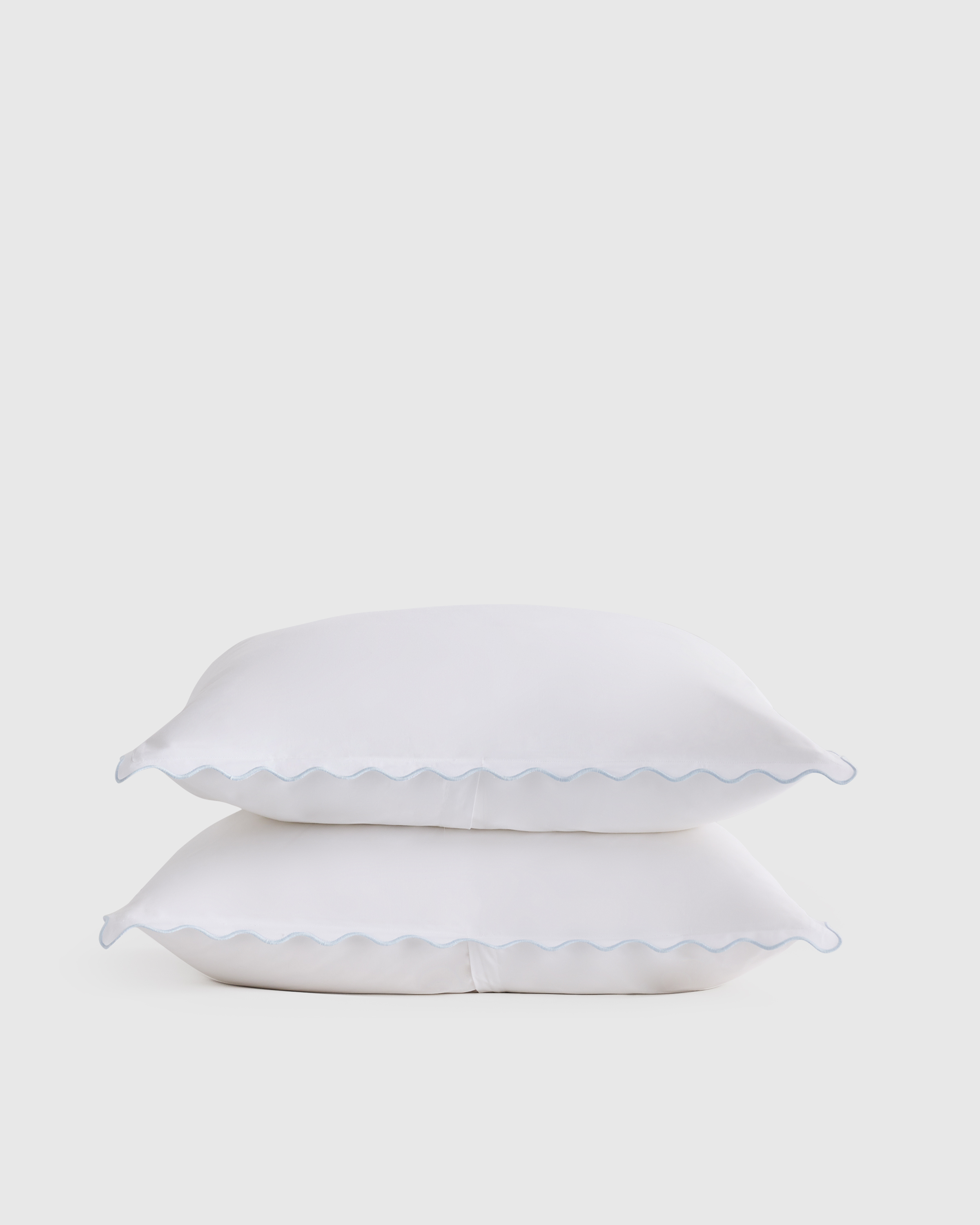 White/Mist Classic Organic Percale Scallop Sham Set