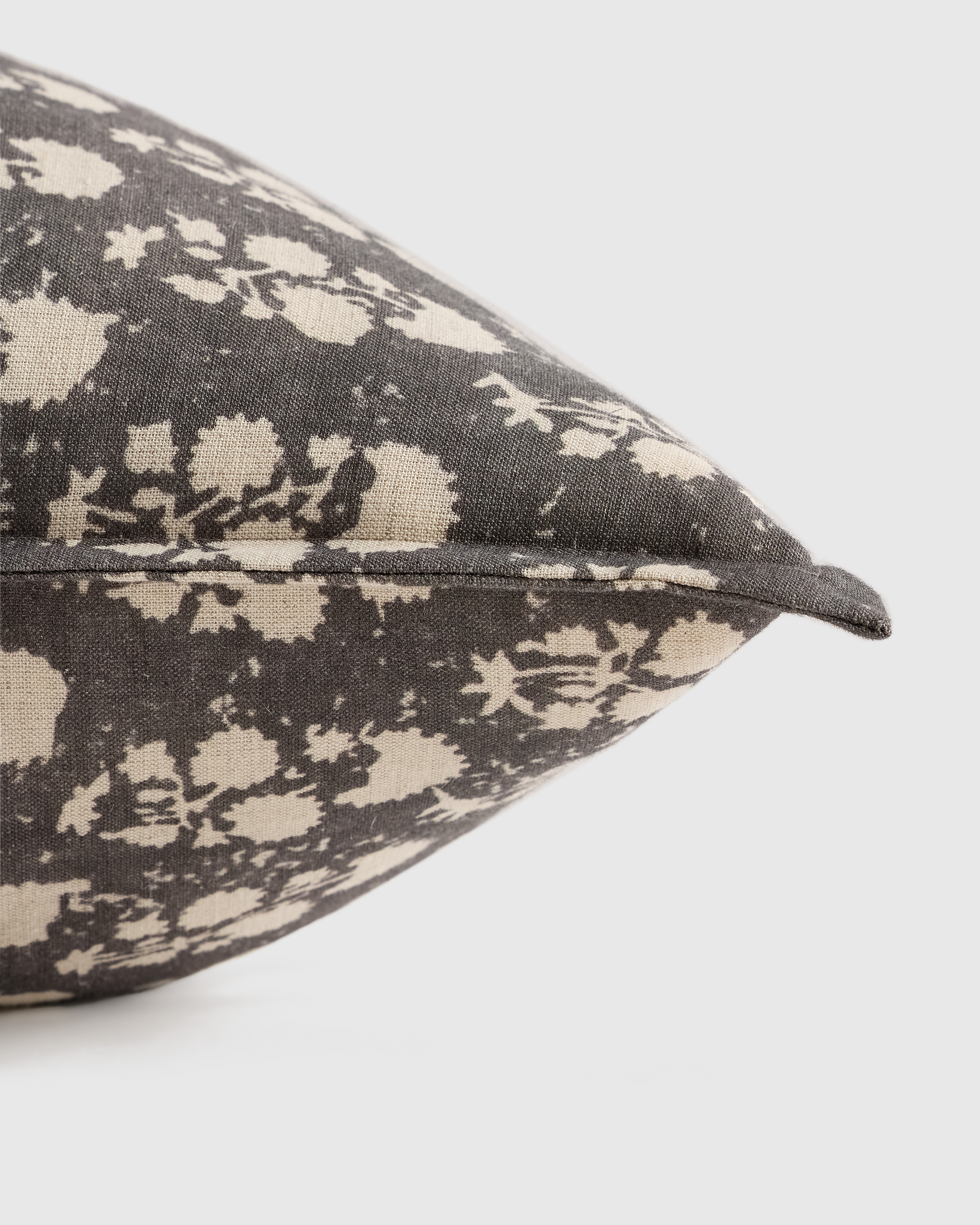 Cotton Linen Block Print Pillow Cover - thumbnail 3